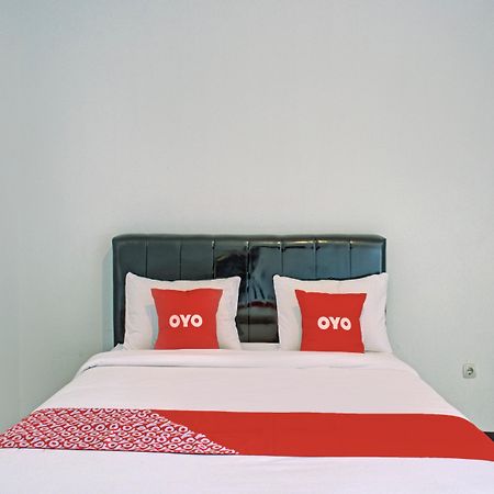 Oyo 3841 Wisma 25 Чилачап Экстерьер фото